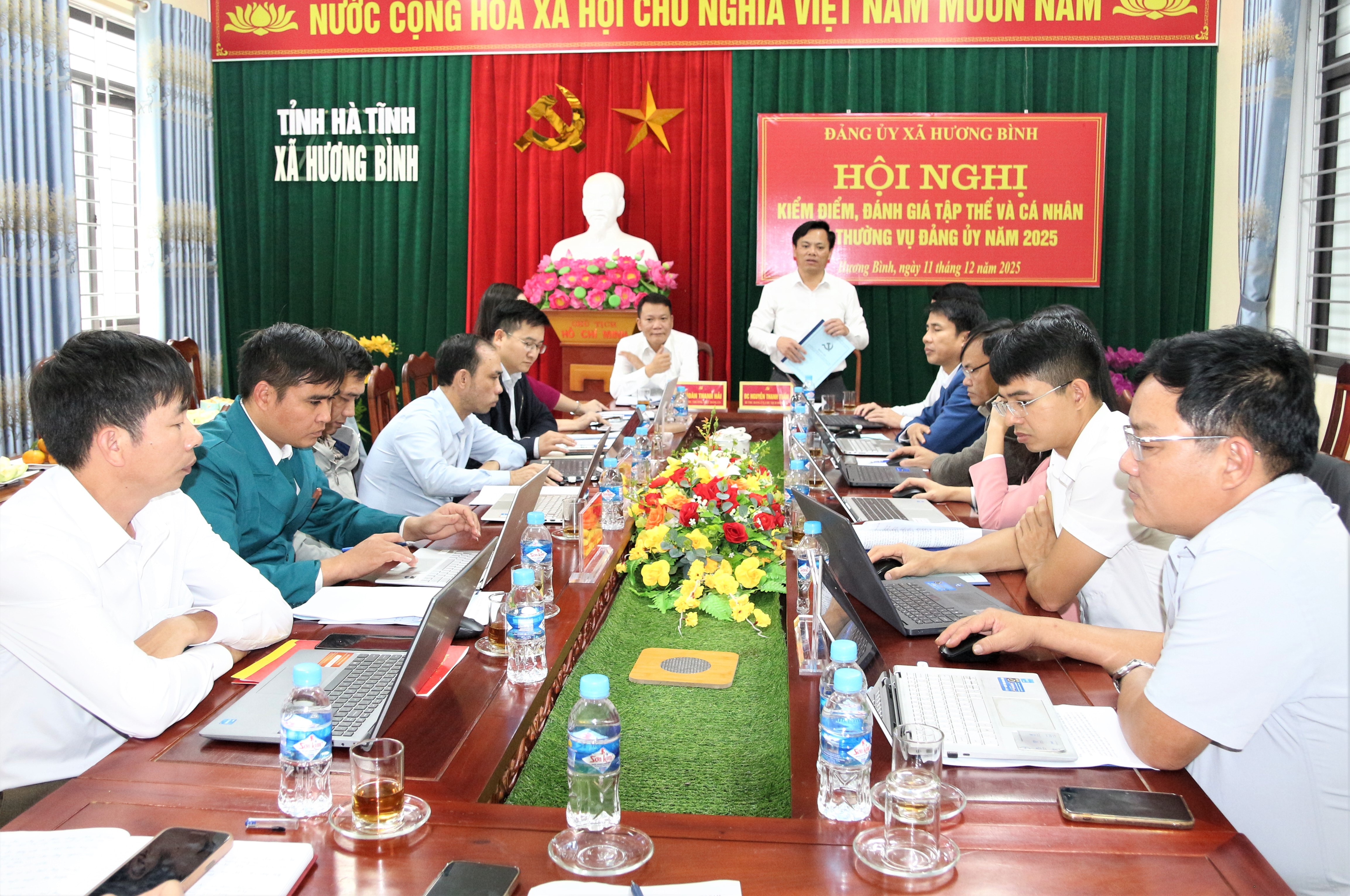 Ban Thường vụ Đảng ủy hoàn thành kiểm điểm tập thể, cá nhân lãnh đạo thực hiện nhiệm vụ năm 2025.