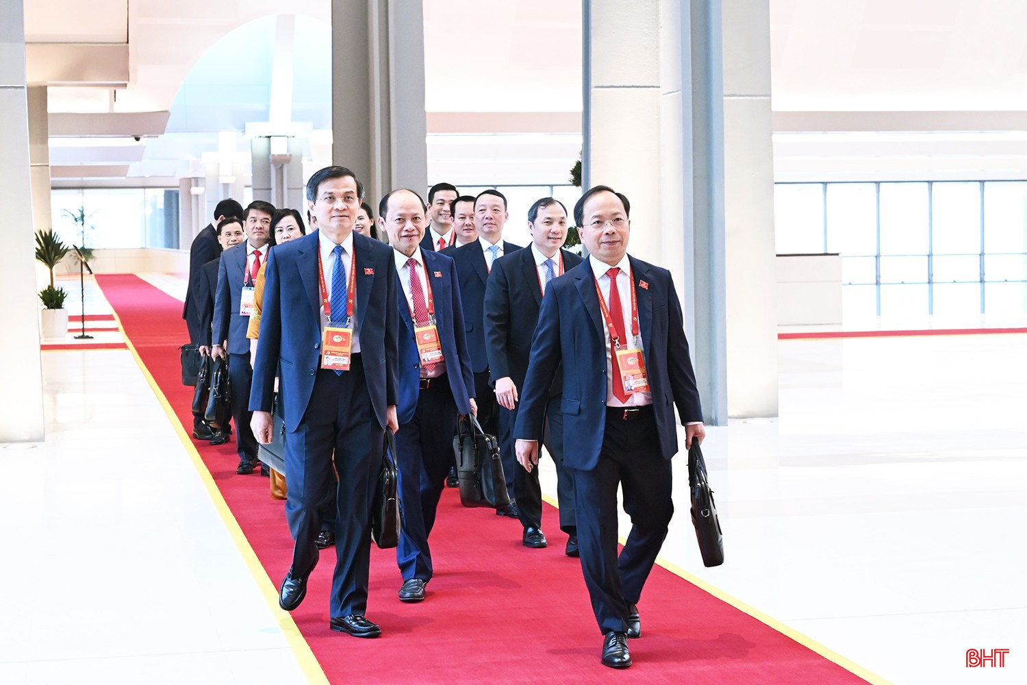 Hình ảnh đoàn đại biểu Hà Tĩnh dự Đại hội XIV của Đảng