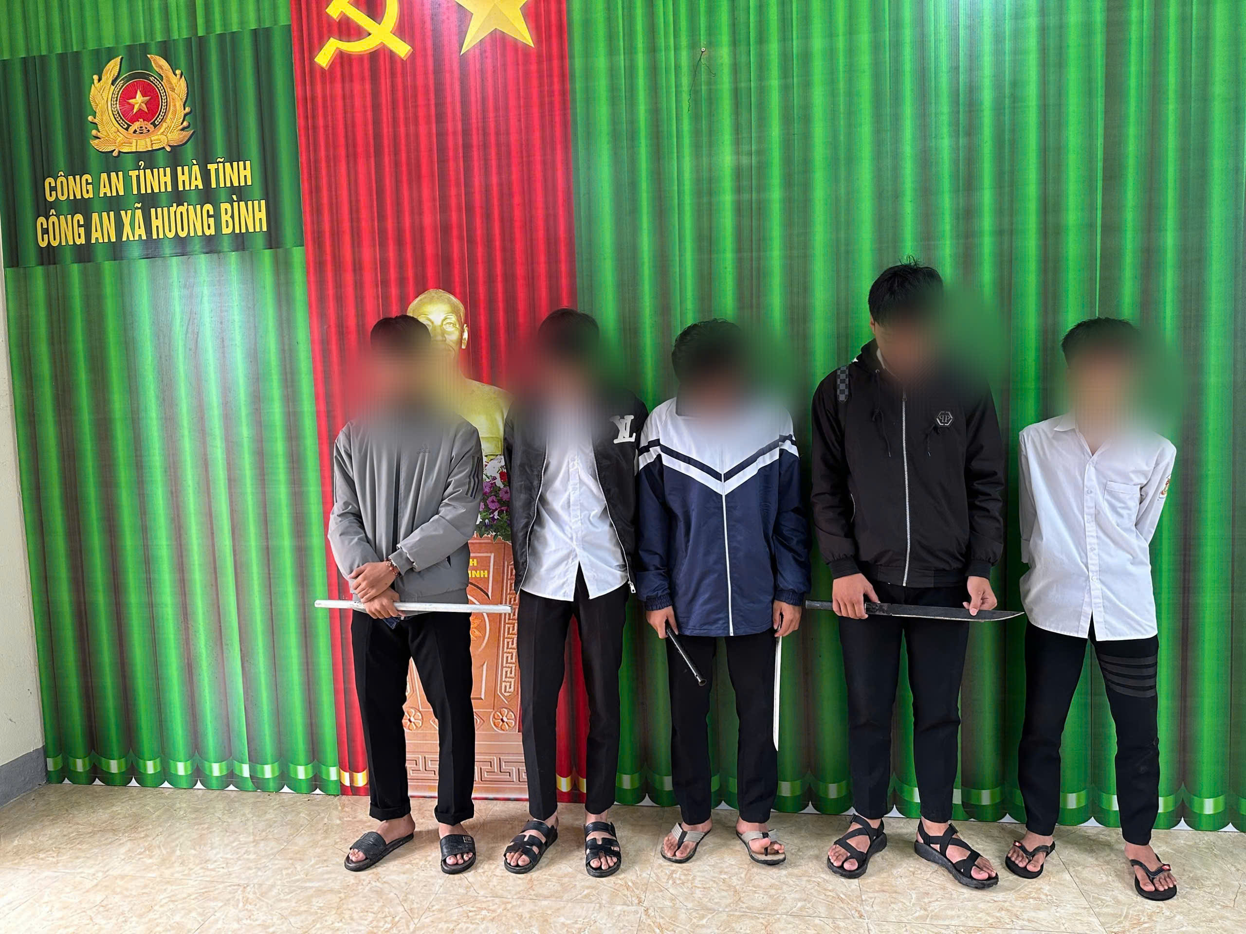 Công an xã Hương Bình kịp thời ngăn chặn vụ hai nhóm học sinh sử dụng vũ khí tự chế để giải quyết mâu thuẫn