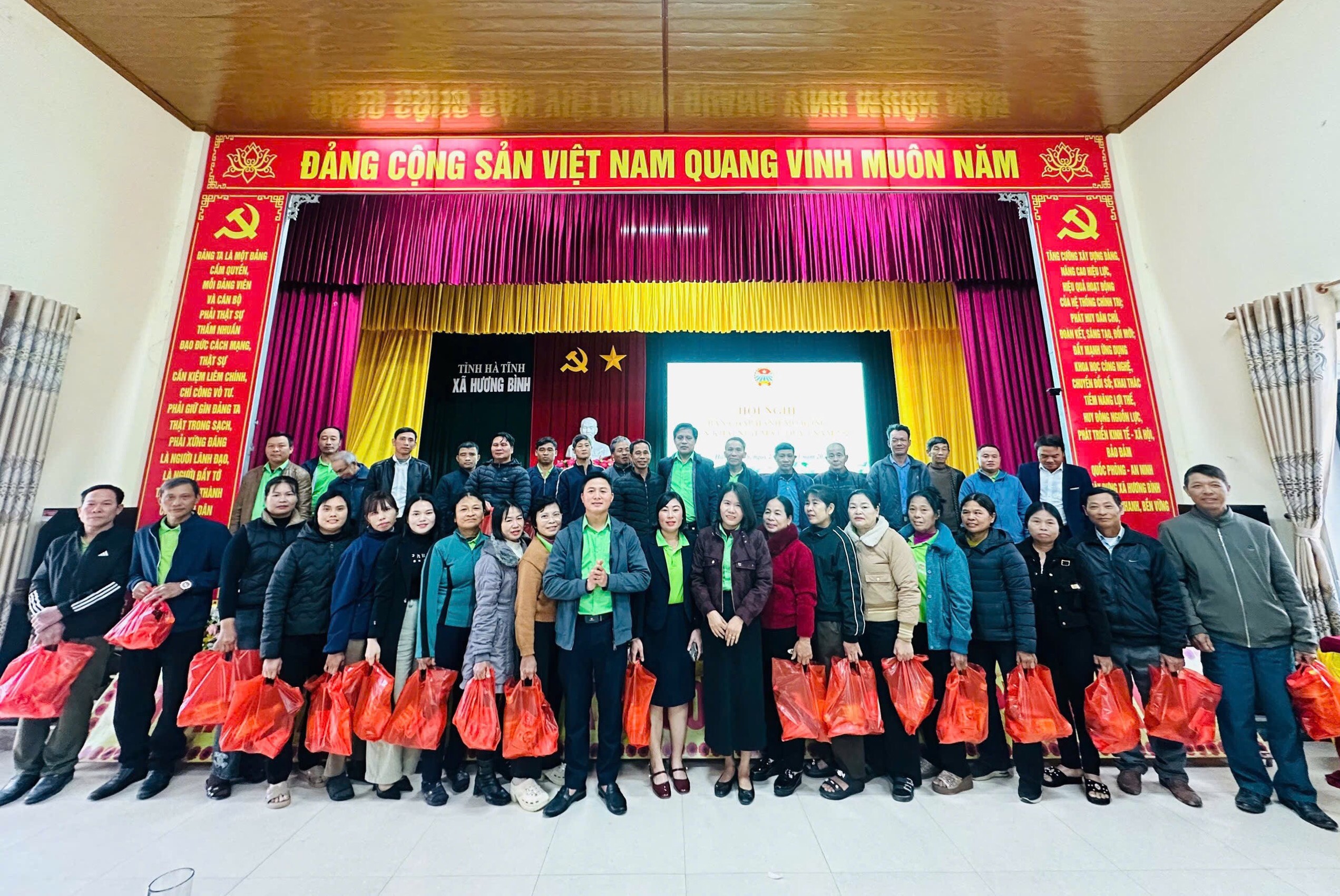 Tiếp tục phát huy các phong trào của hội nông dân