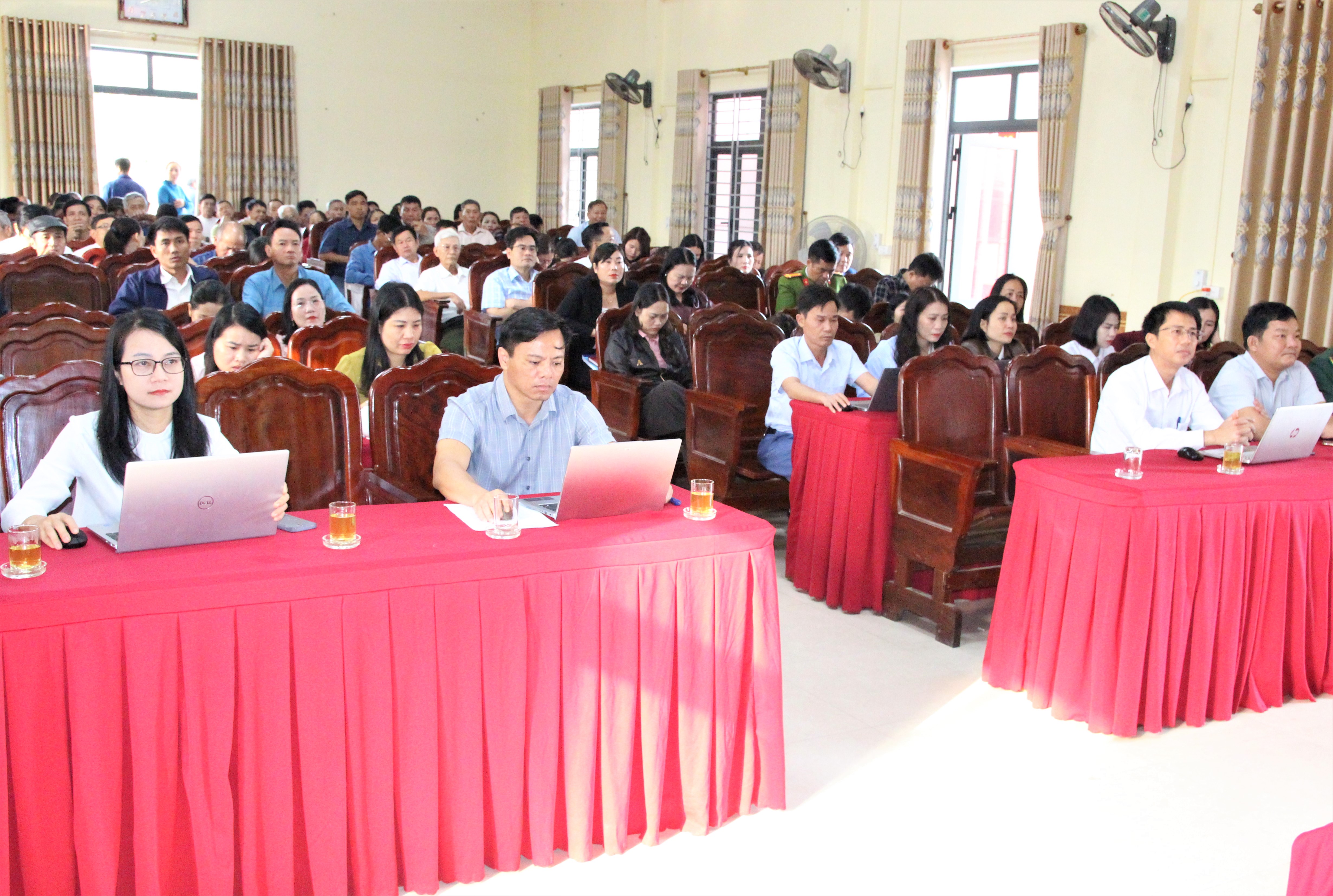 Hương Bình kết nối Hội nghị trực tuyến toàn quốc triển khai công tác bầu cử đại biểu Quốc hội và HĐND các cấp, nhiệm kỳ 2026 - 2031