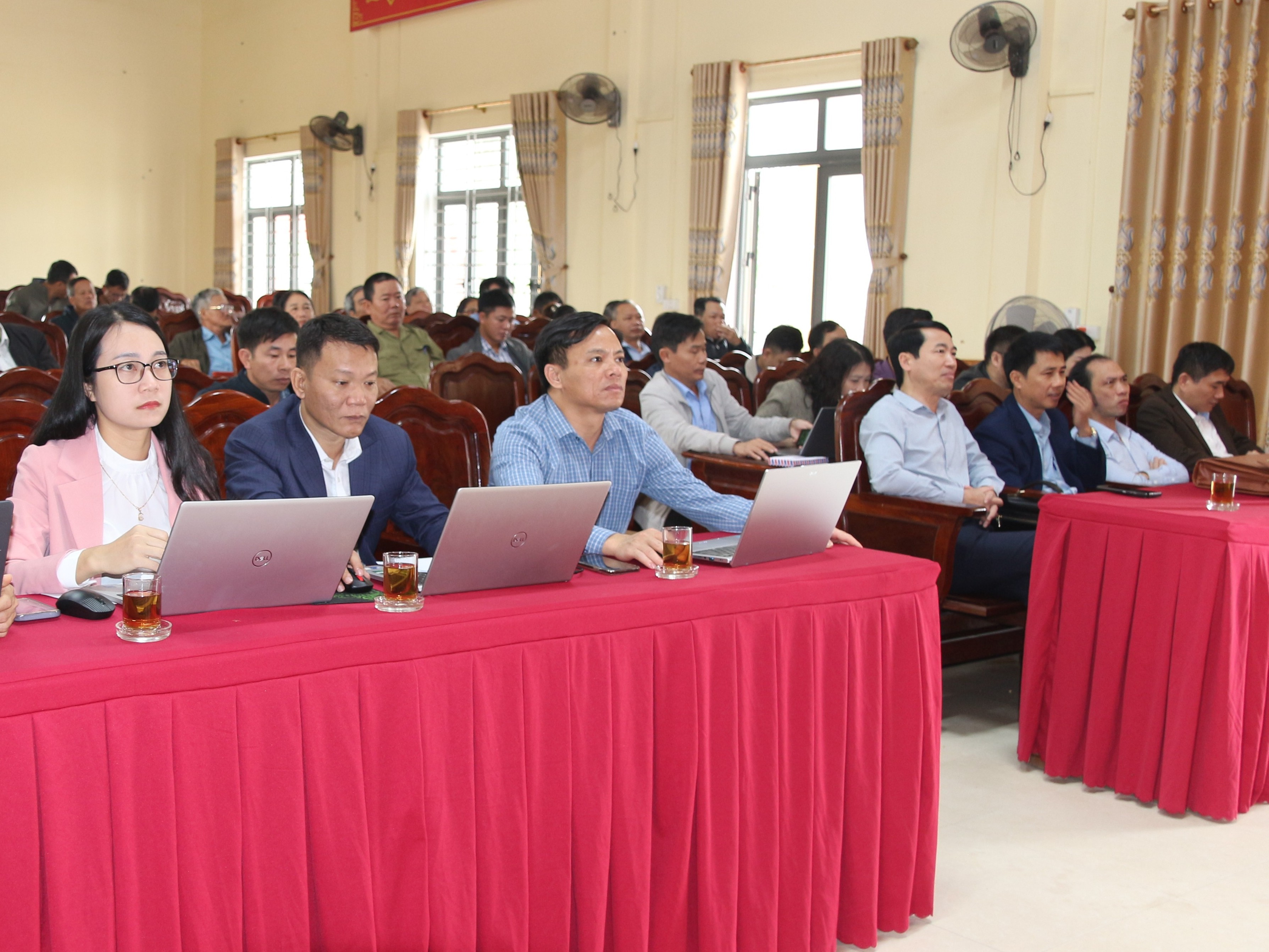 Quyên góp ủng hộ nhân dân vùng lũ Hà Tĩnh và các tỉnh miền Trung, Tây Nguyên