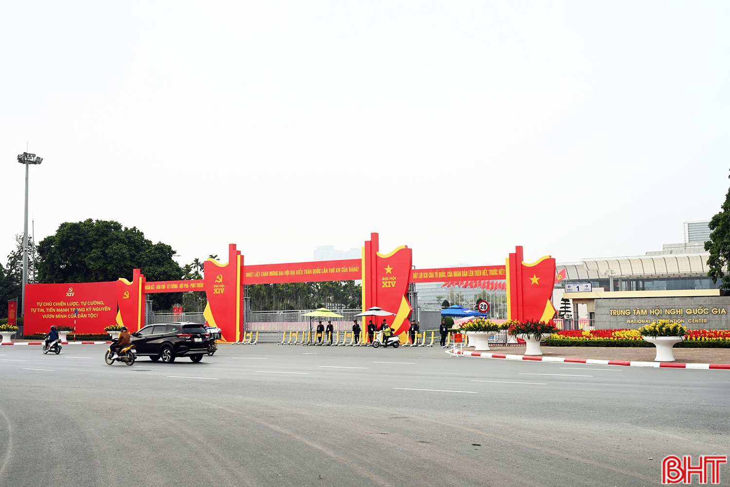 Không gian rực rỡ tại nơi tổ chức Đại hội Đảng toàn quốc lần thứ XIV