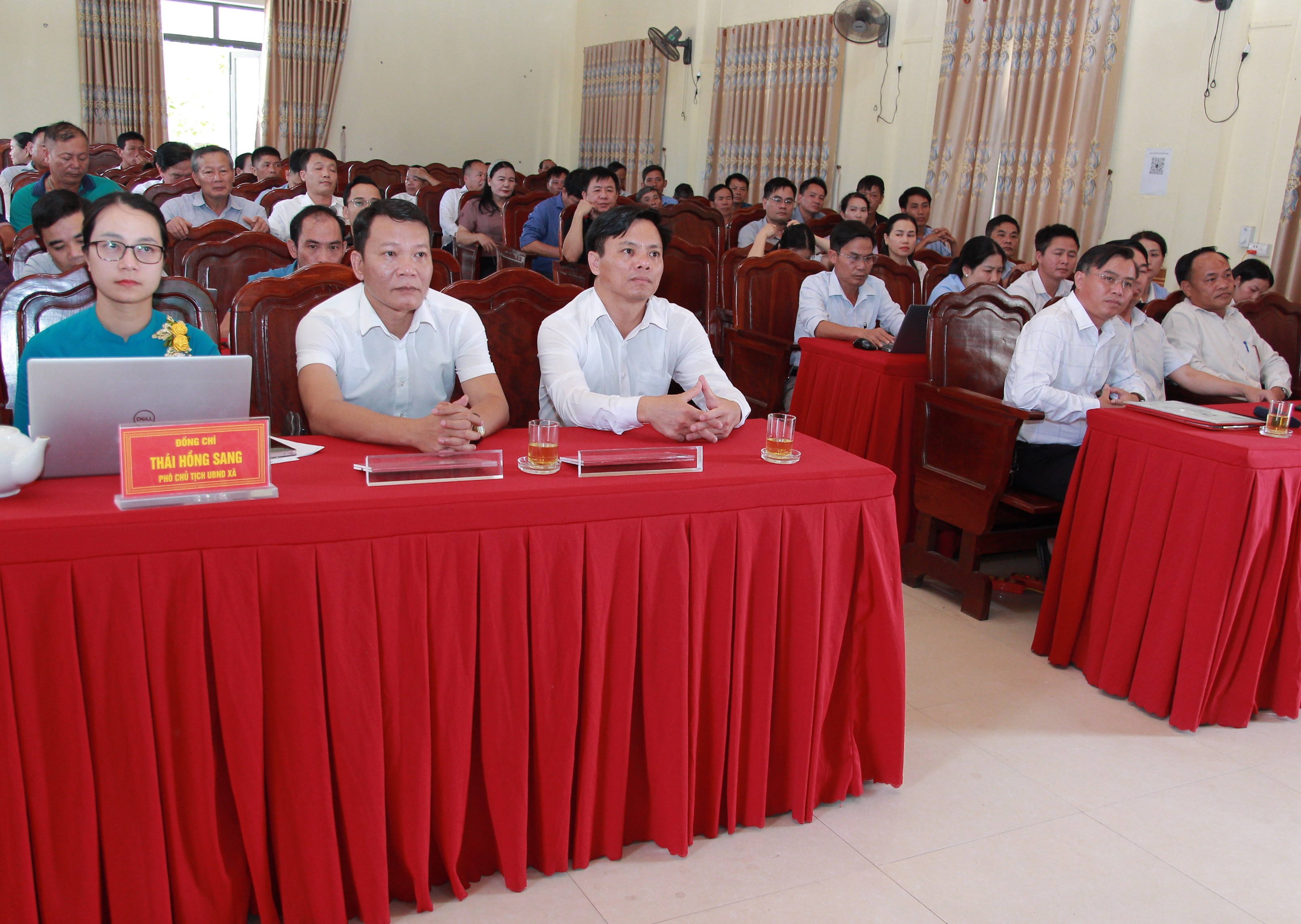 Tạo bước đột phá trong xây dựng chính quyền địa phương 2 cấp 