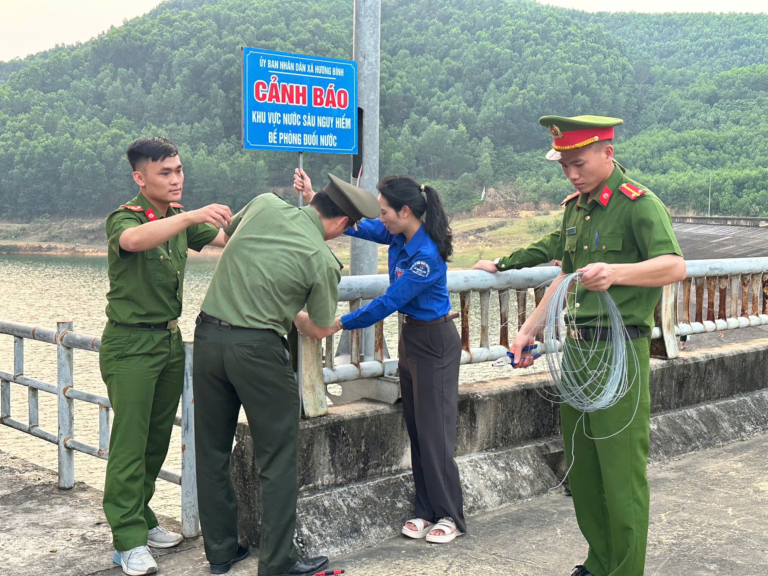 Giới thiệu các kỹ năng chống đuối nước trẻ em và cứu người đuối nước