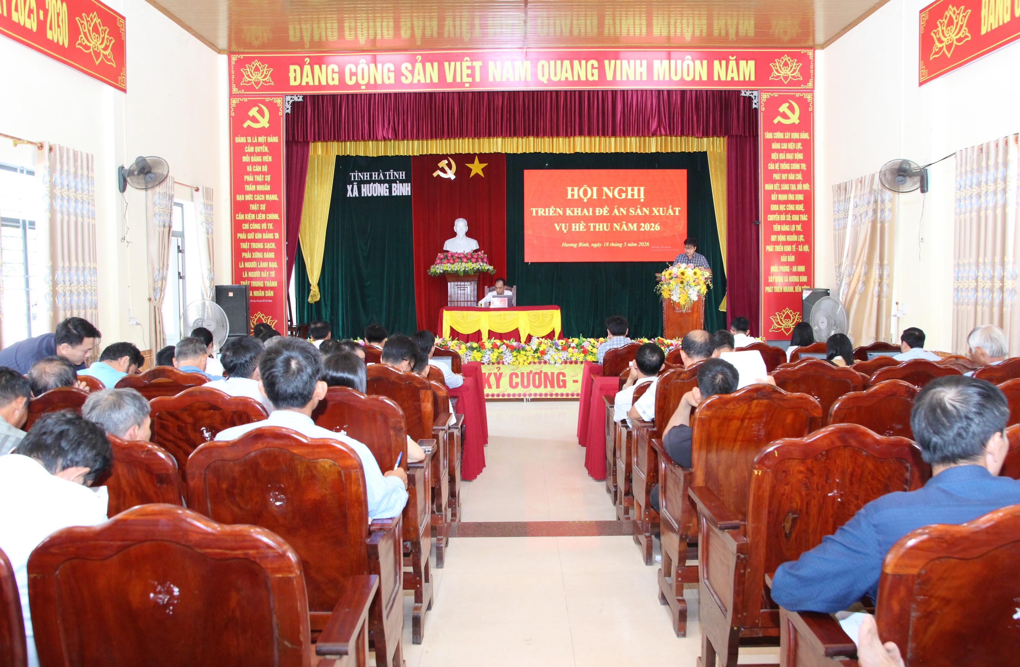 Cả hệ thống chính trị vào cuộc đồng bộ, phấn đấu sản xuất vụ Hè Thu thắng lợi