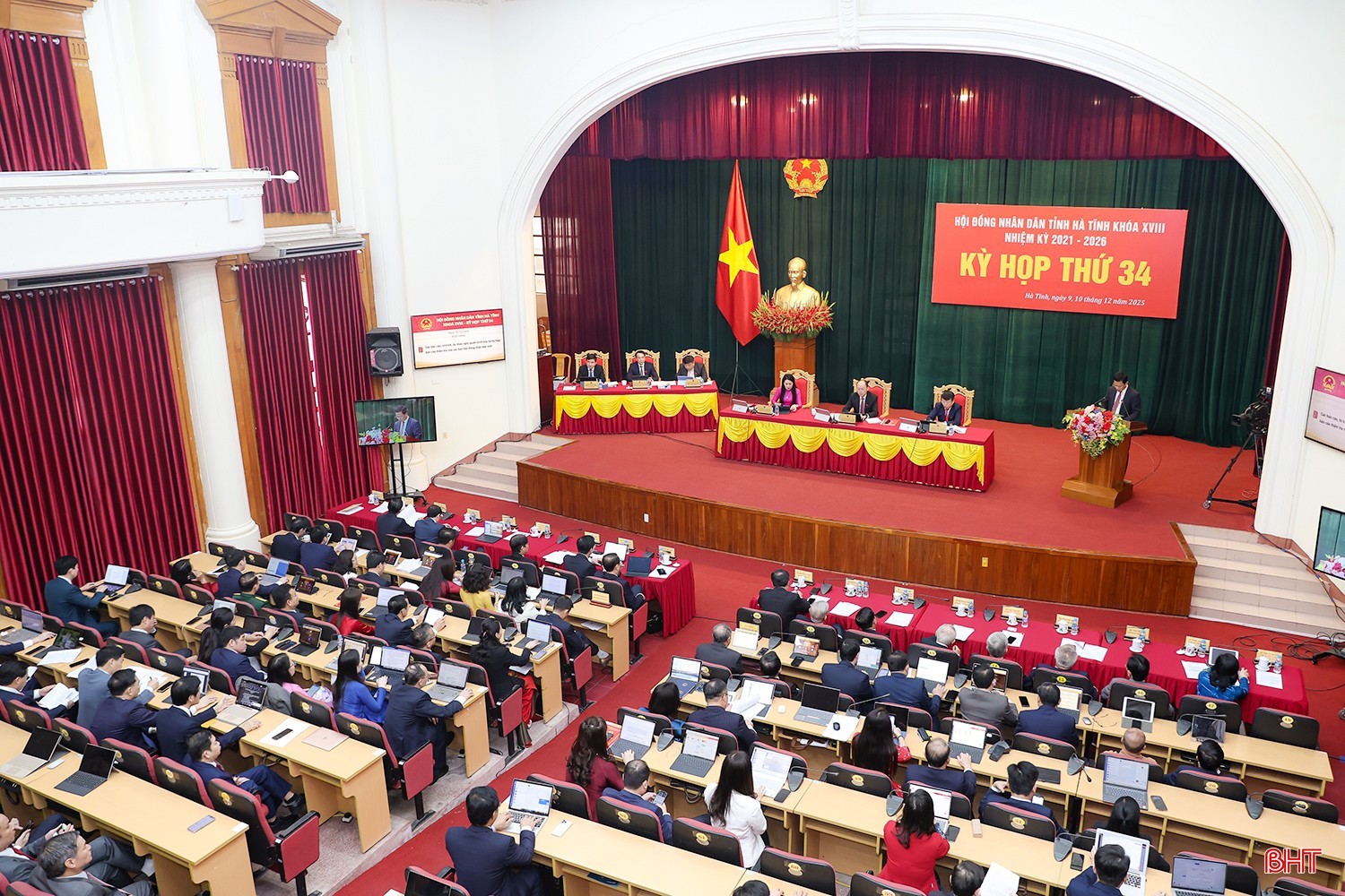 Vị trí, vai trò và nhiệm kỳ của HĐND được quy định như thế nào?