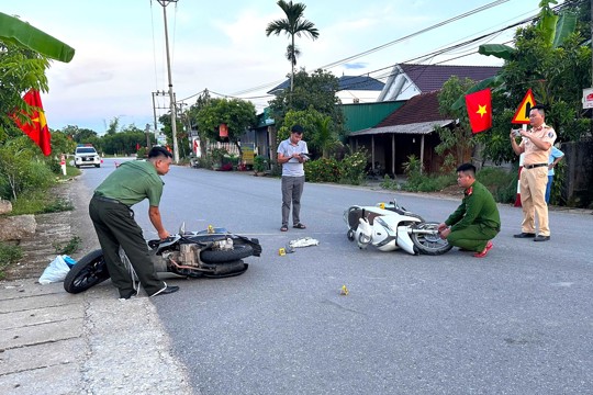Va chạm giữa 2 xe máy một người bị thương