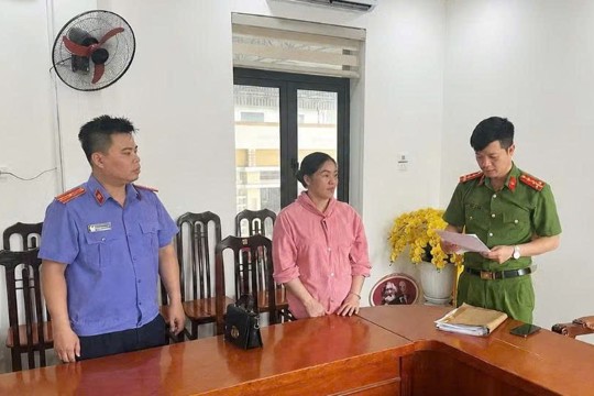 Giao xe máy cho con 15 tuổi điều khiển gây tai nạn chết người, người mẹ bị khởi tố