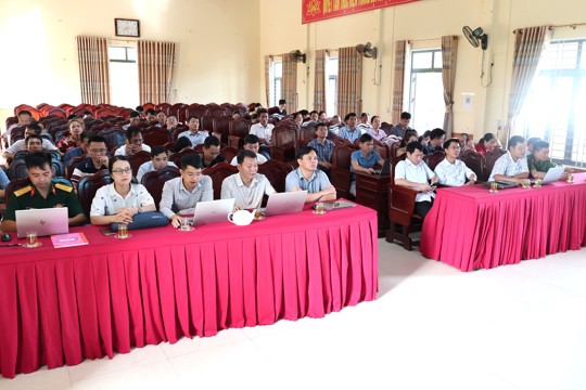Đảng  ủy xã Hương Bình kết nối điểm cầu hội nghị quán triệt các nghị quyết, chỉ thị của Trung ương và Tỉnh ủy 