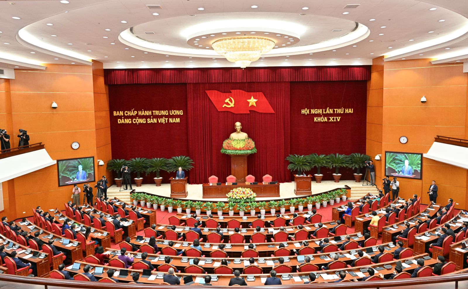 Toàn văn Kết luận số 18-KL/TW Hội nghị lần thứ 2 Ban Chấp hành Trung ương Đảng khóa XIV